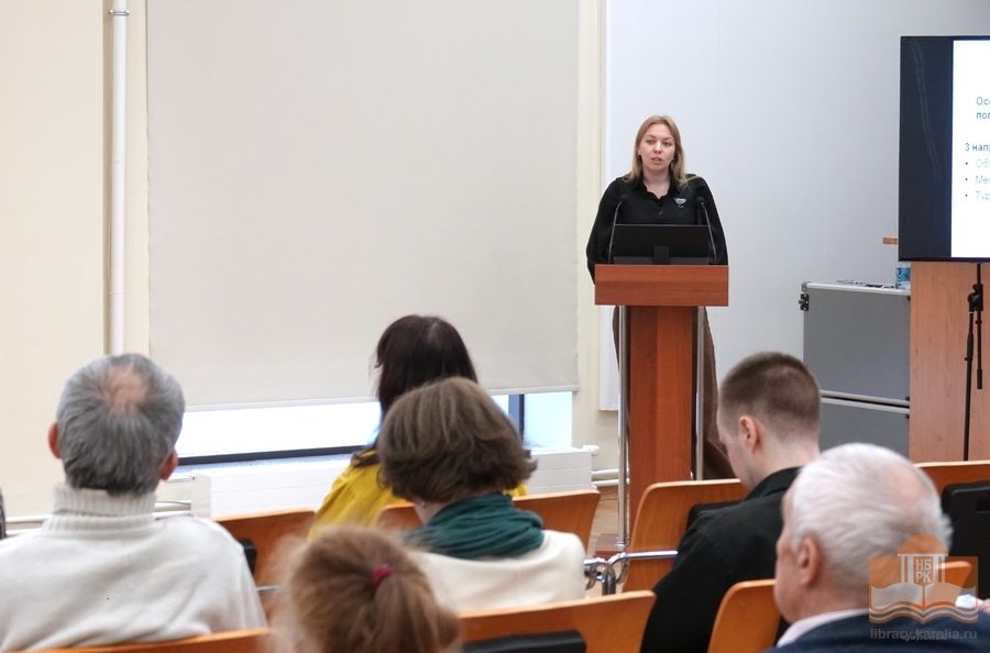 Puhuu Ksenia Tšumak, Karjalan kansalaisjärjestöjen resurssikeskuksen varajohtaja