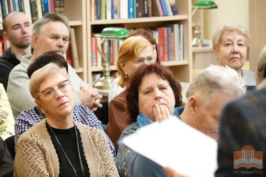 Pavel Sysojevin Hauki sudenhännällä -uuden kirjan esittelytilaisuus