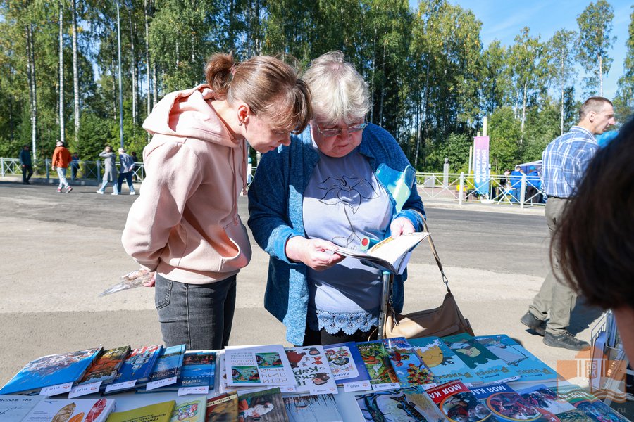 Karjalan tasavallan päivä Kansalliskirjaston kanssa Suojärvellä
