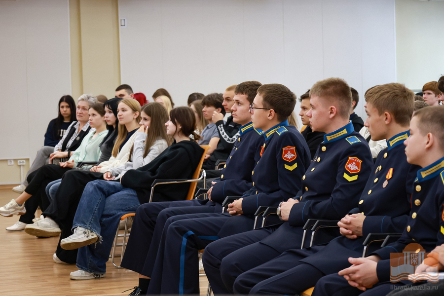 Tapaaminen runoilija Natalja Laidisen kanssa Karjalan Kansalliskirjastossa