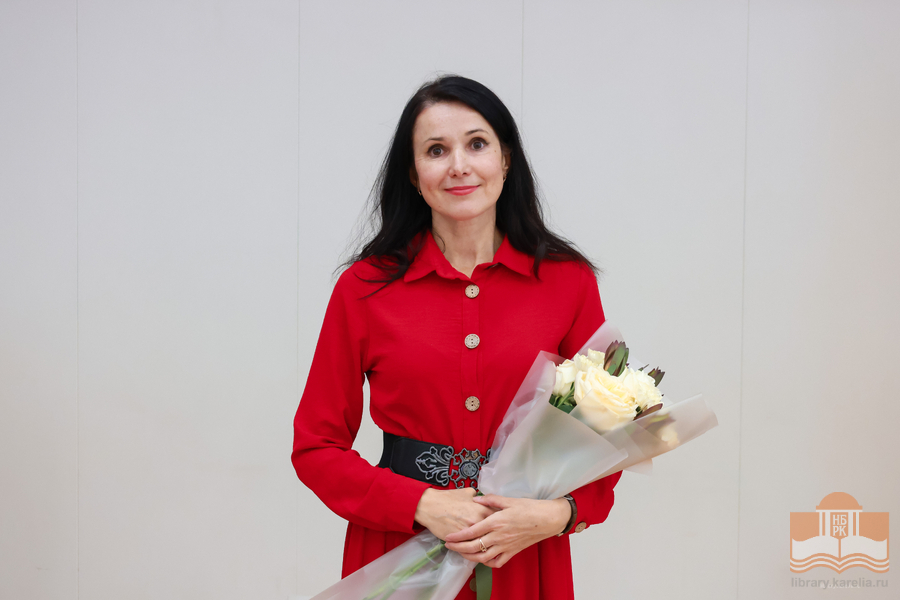 Runoilija, proosakirjailija, journalisti Natalja Laidinen